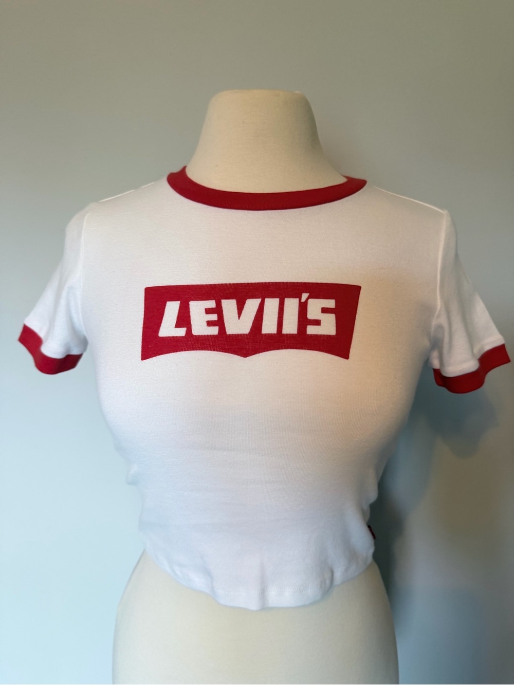 Levi's x Beyonce Women's White & Red Logo Ringer Crop Tee